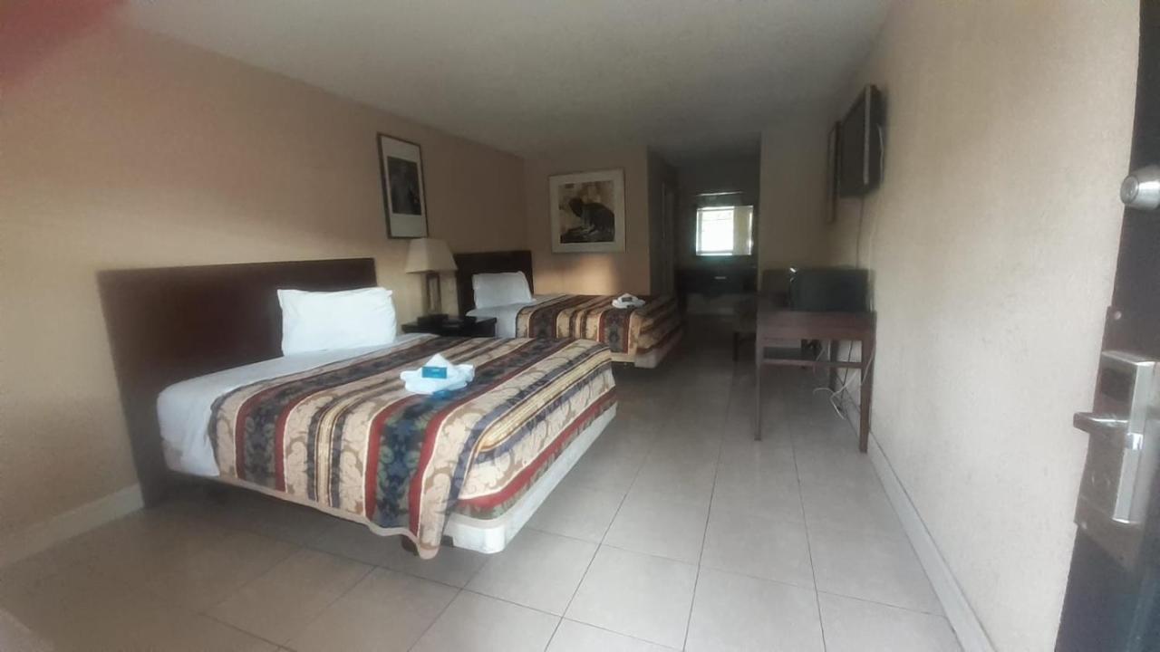 Apm Inn & Suites - 傑克遜維爾 外观 照片